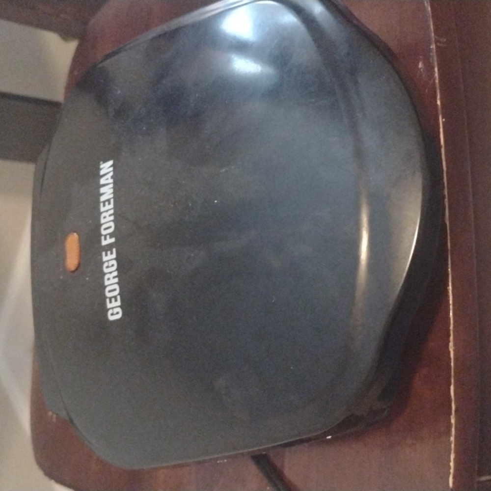 George Foreman grill WORKS ! With manual no box